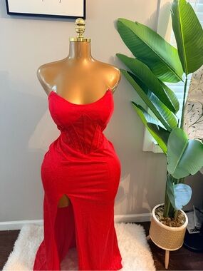 Red Strapless Corset-Style Evening Dress